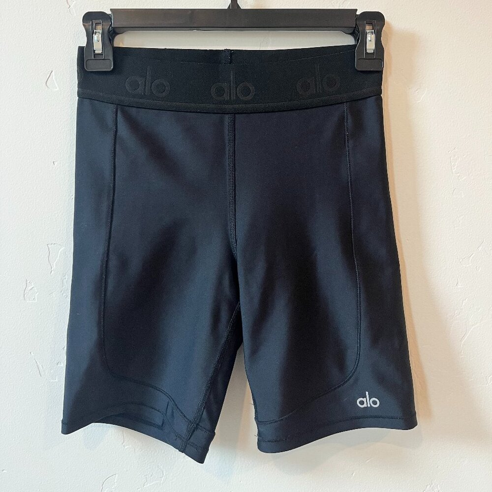 ALO Yoga Women's Black Bike Shorts